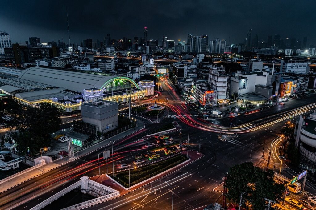 Wide contextual view for Where to Stay in Bangkok: A Neighborhood Guide for First-Time Visitors.