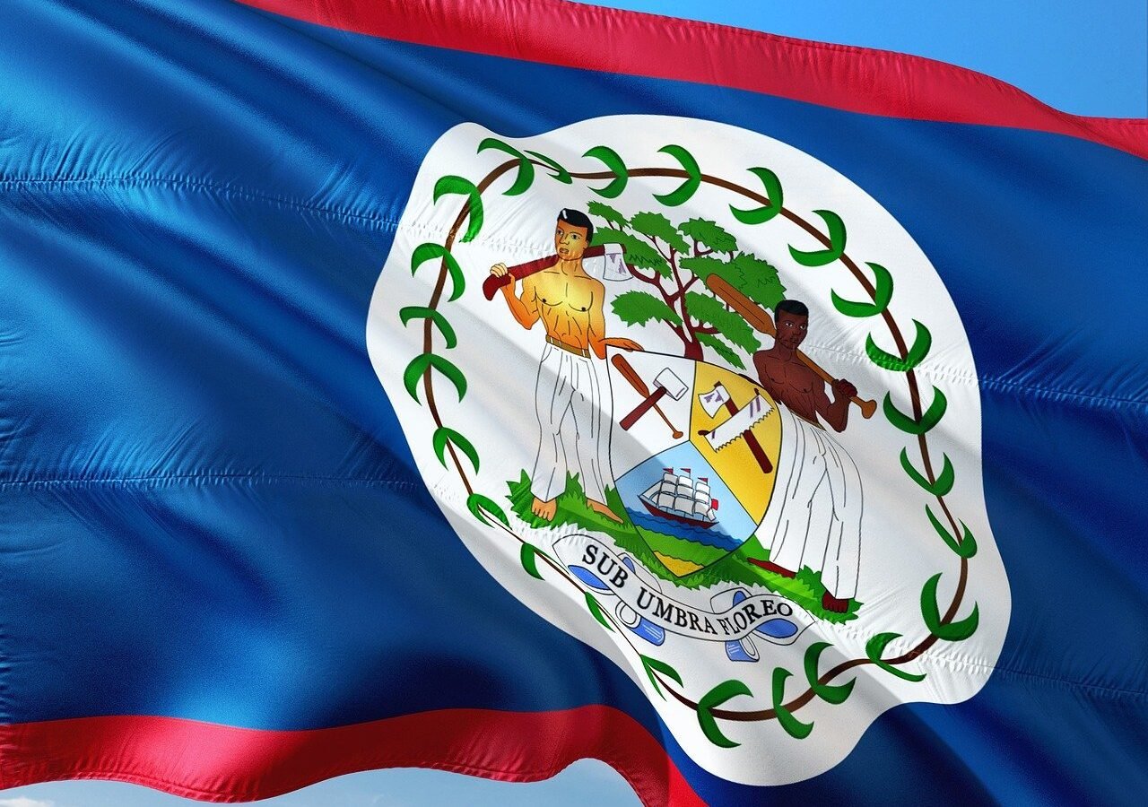 Belize scene illustrating Belize vs Riviera Maya.